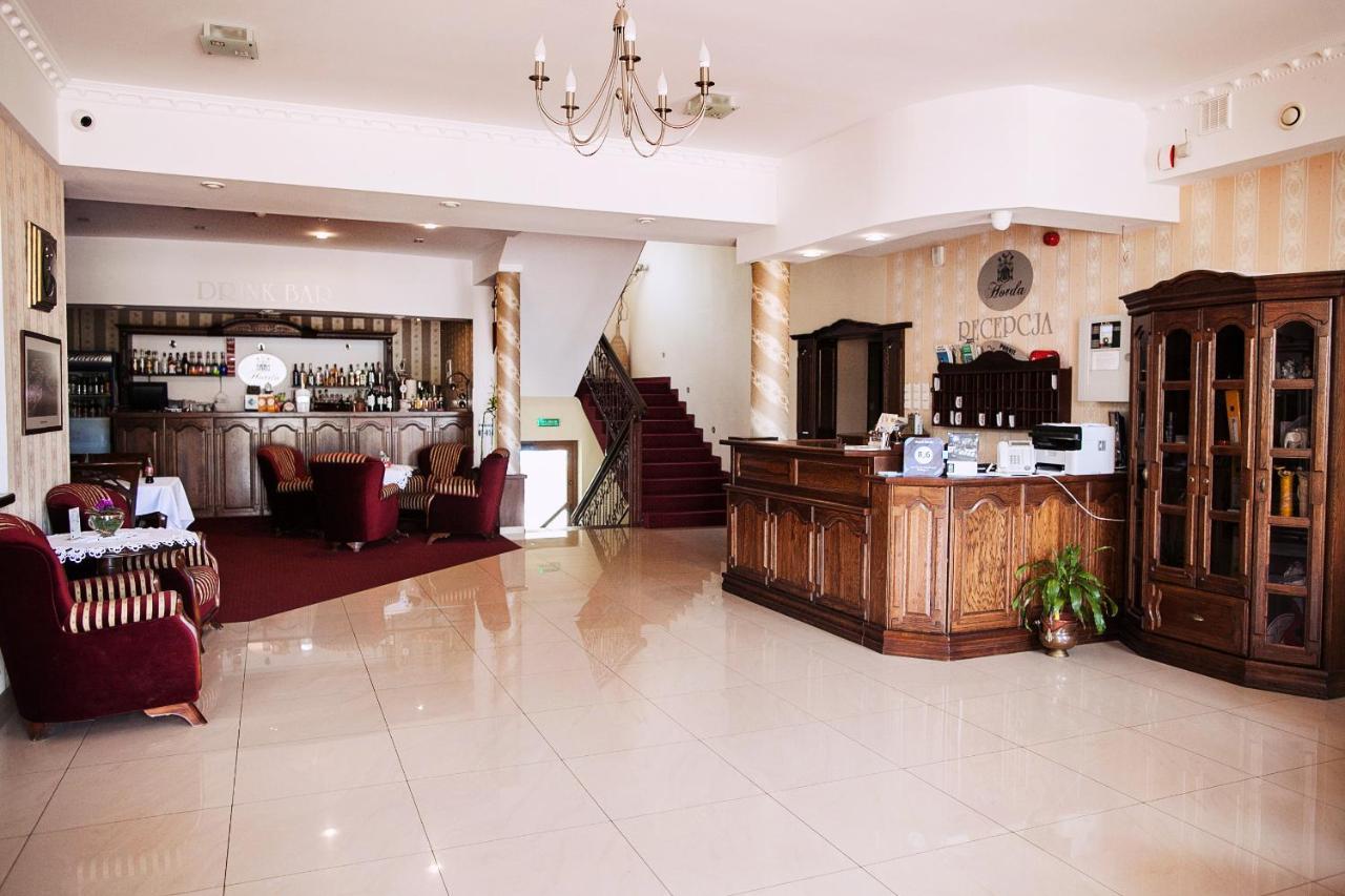 Hotel Horda ซูบีเซ ภายนอก รูปภาพ